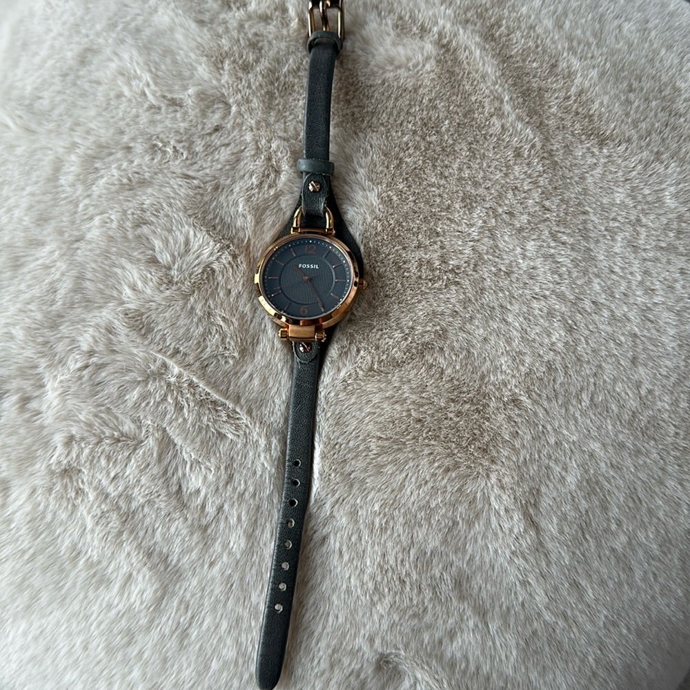 Rose gold and gray leather Fossil watch